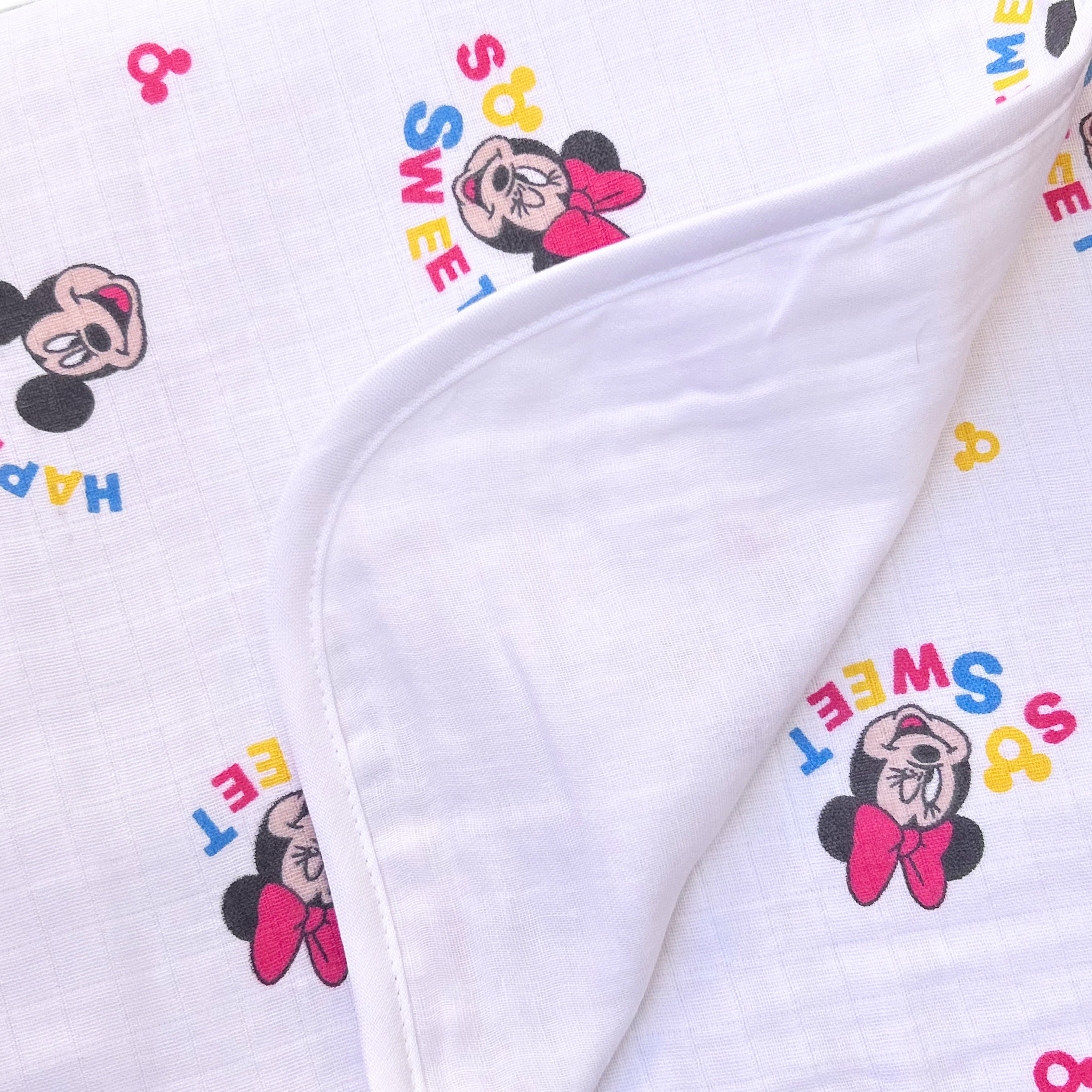 Organic Muslin Blanket | Holding Sheet