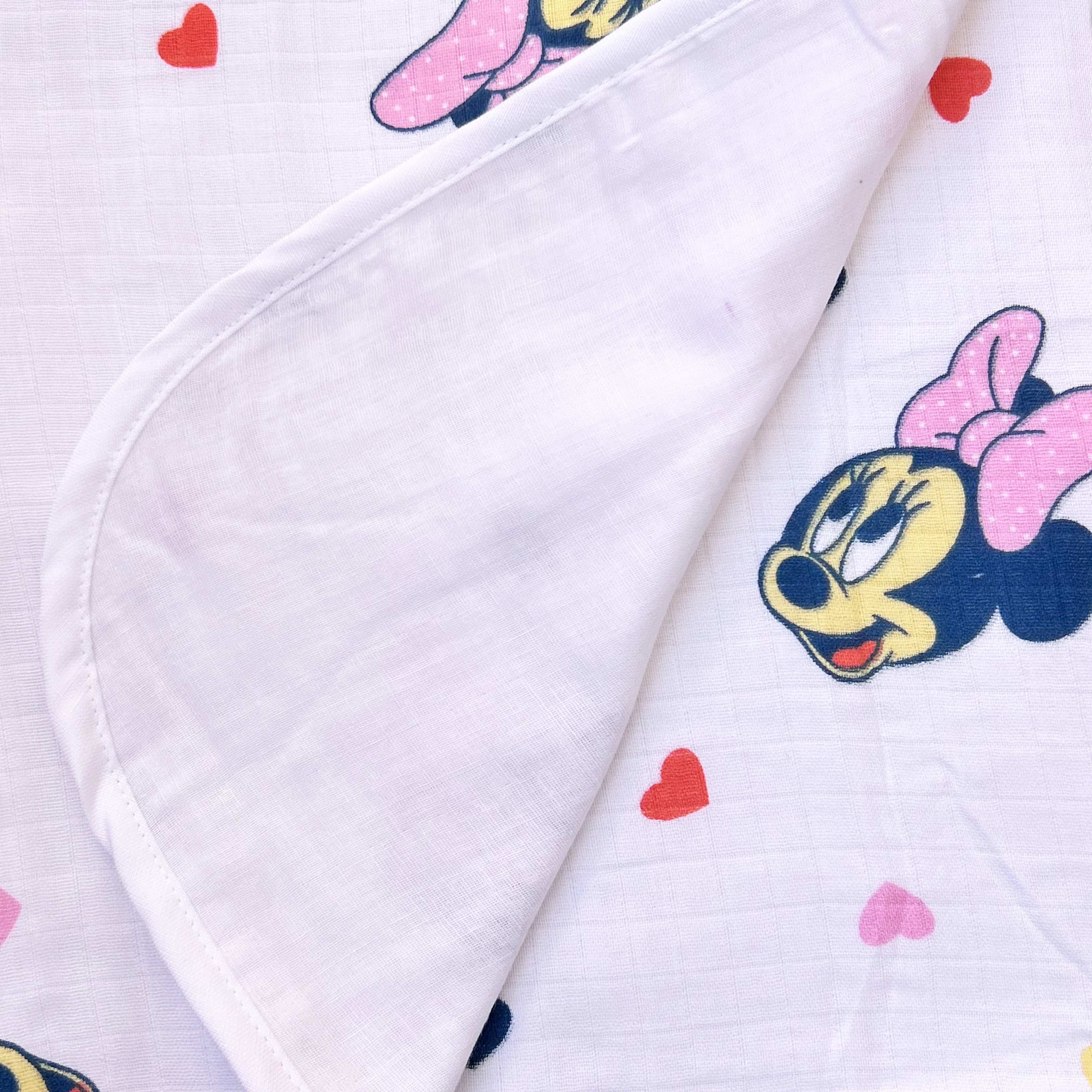 Organic Muslin Blanket | Holding Sheet